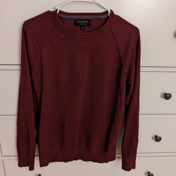 Banana Republic Premium Luxe Yarn Maroon Crewneck Sweater - Picture 1 of 7